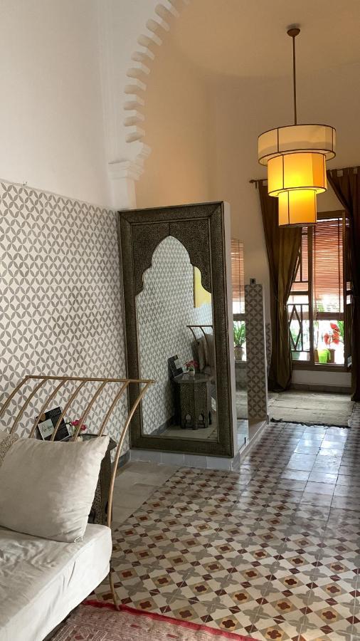 里亚德阿兹曼住宿加早餐旅馆 Tétouan 外观 照片