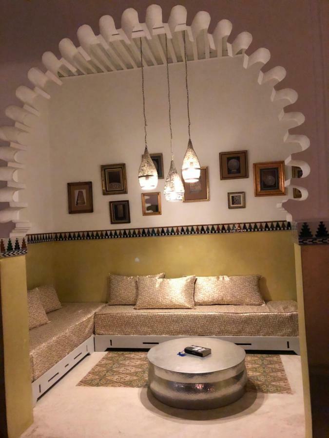 里亚德阿兹曼住宿加早餐旅馆 Tétouan 外观 照片