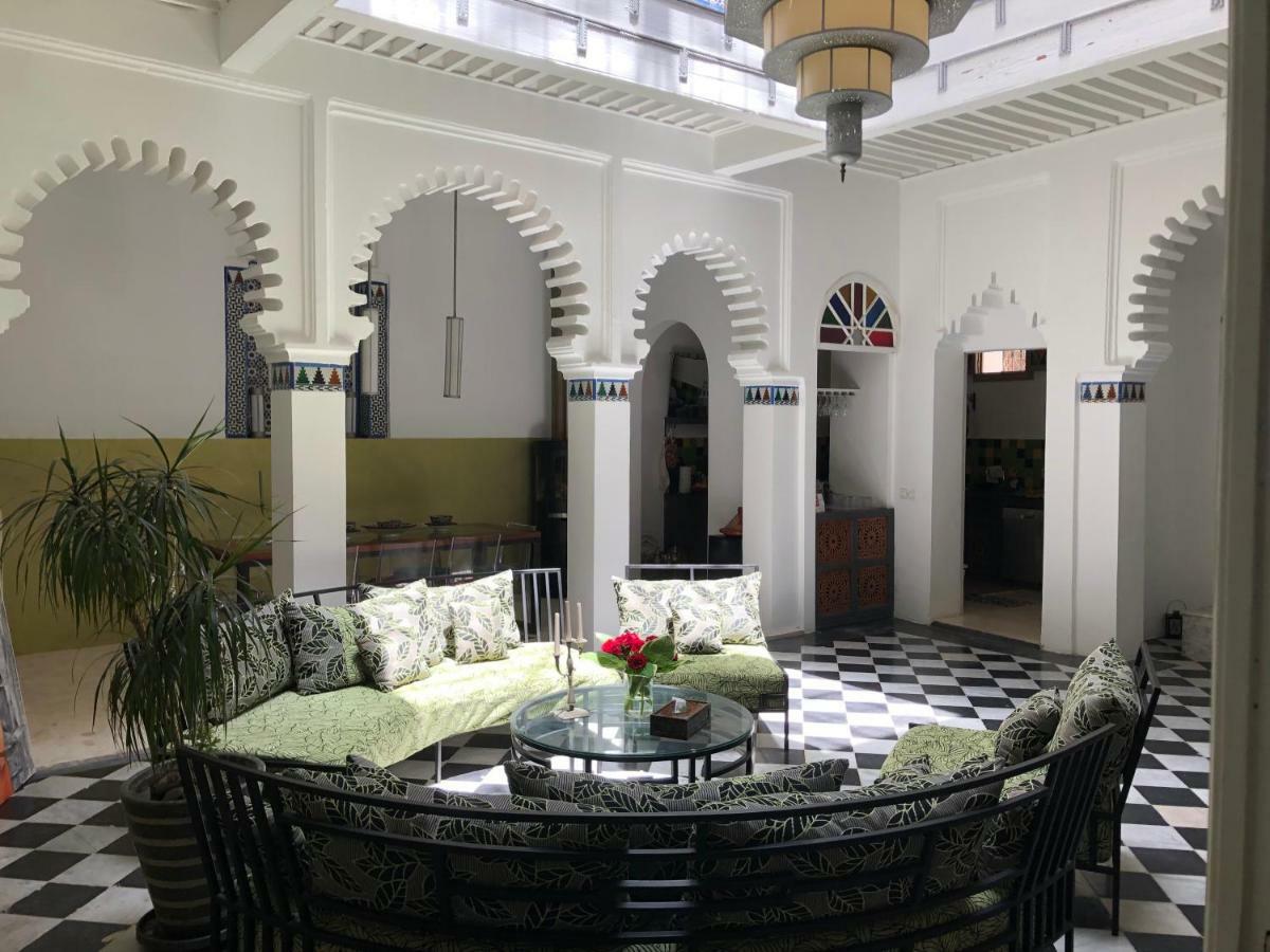 里亚德阿兹曼住宿加早餐旅馆 Tétouan 外观 照片